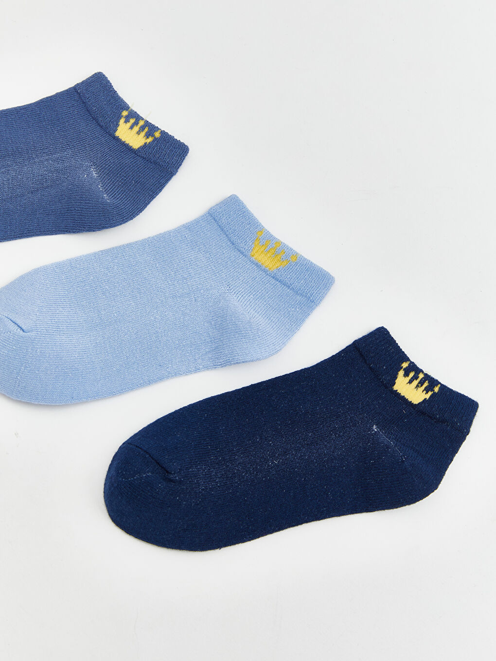 گۆرەوی ڕاهێنەر نیلی کوڕ-1