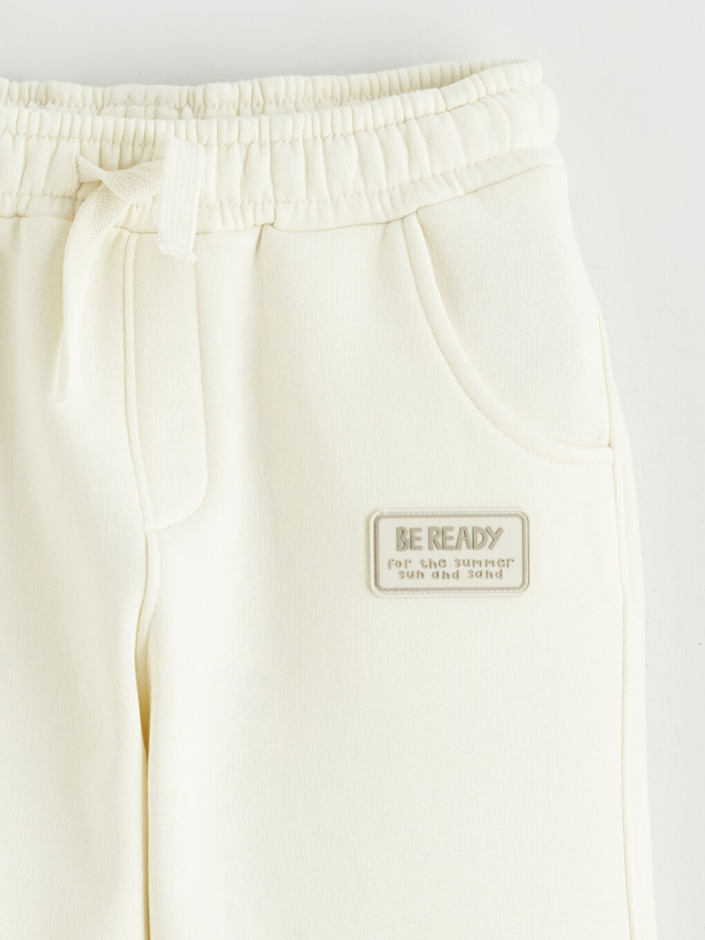 Bej Nakışlı Erkek Çocuk Kalın Jogger Eşofman Altı-1