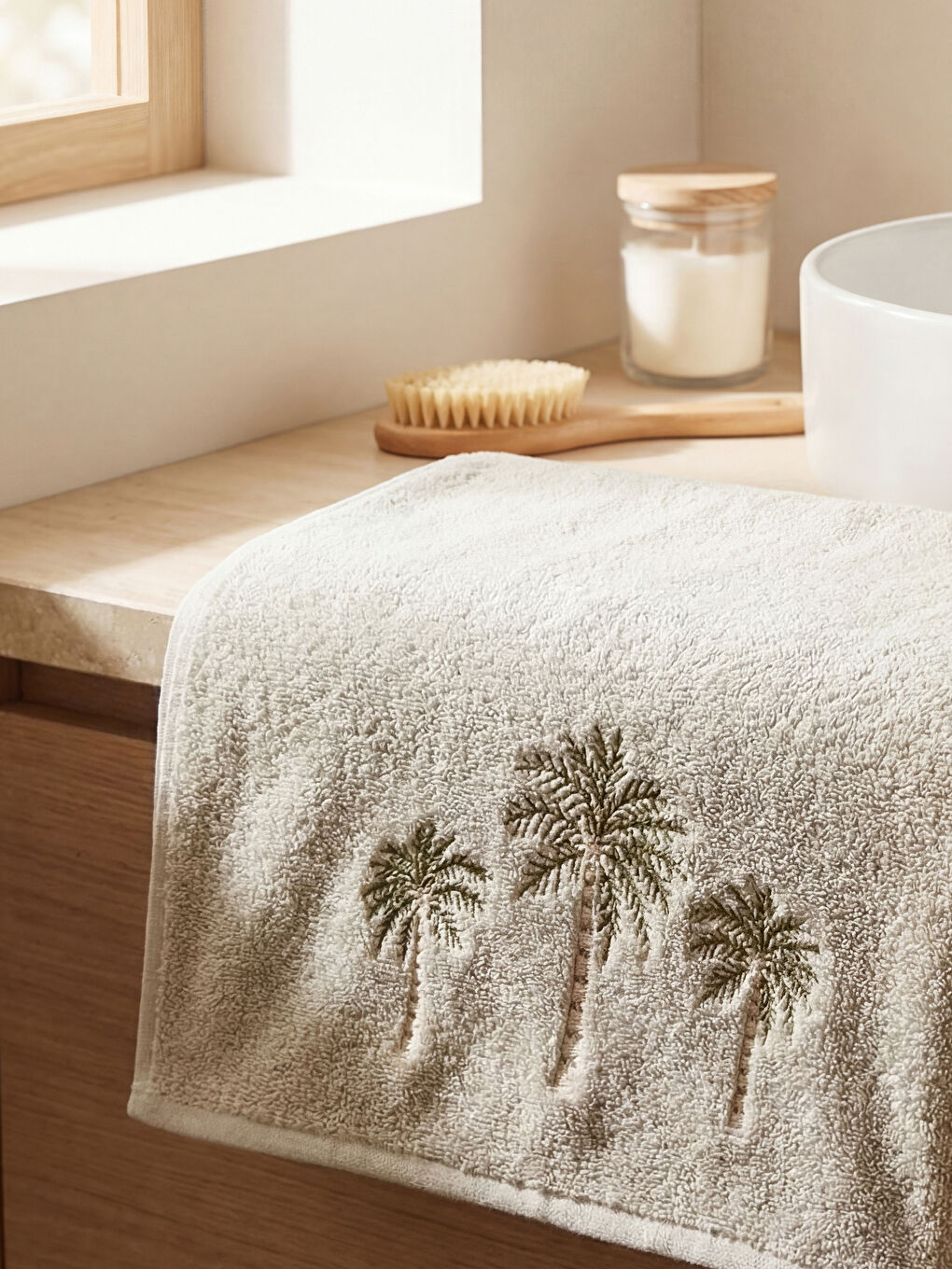 Yeşil Çiçek Nakışlı Yüz Havlusu 50x80 cm-1