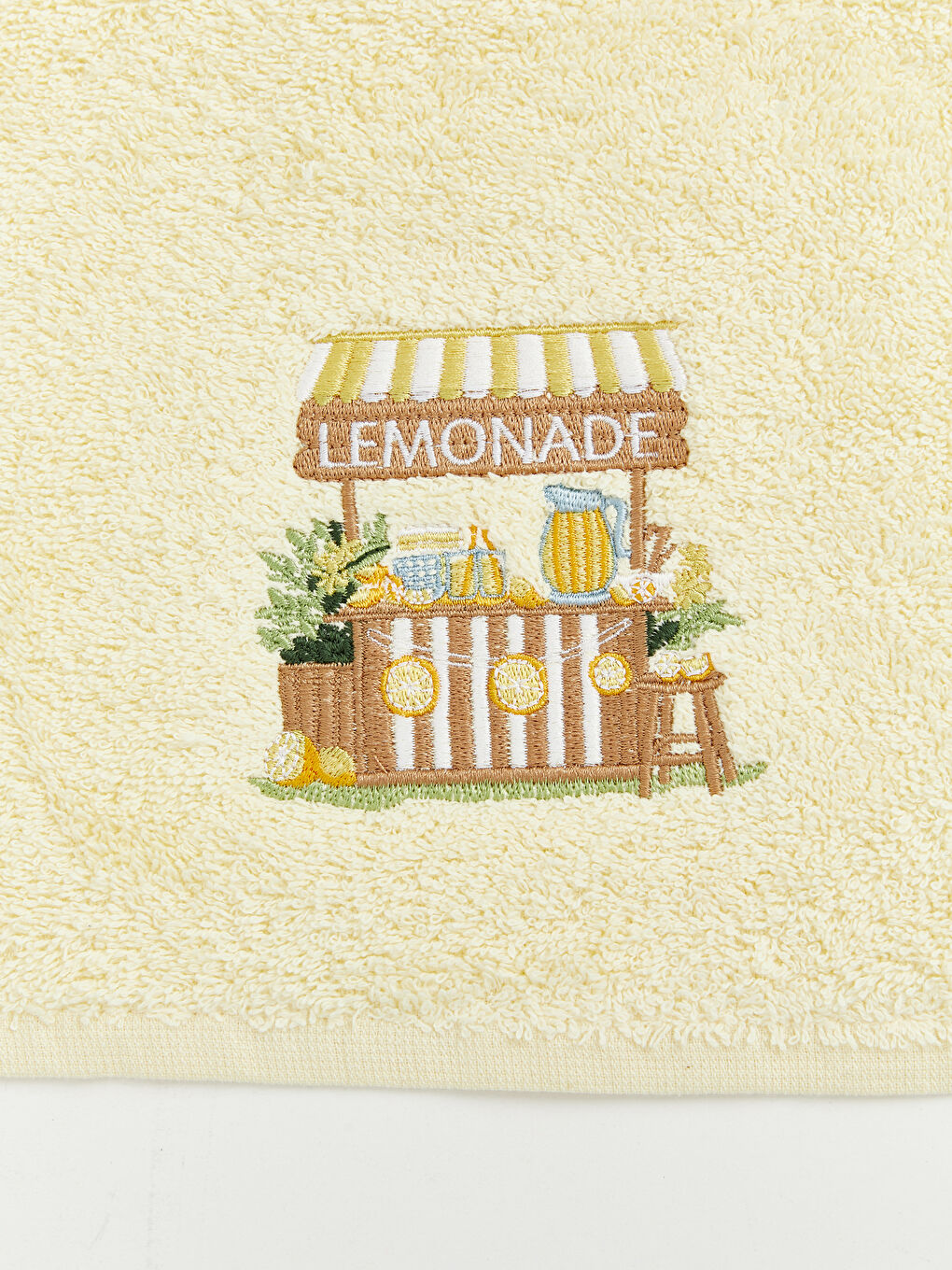 Sarı Nakışlı Yüz Havlusu 50x80 cm-1