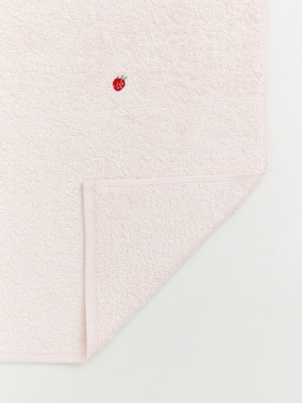 Pembe Çilek Nakışlı Banyo Havlusu 70x140 cm-7
