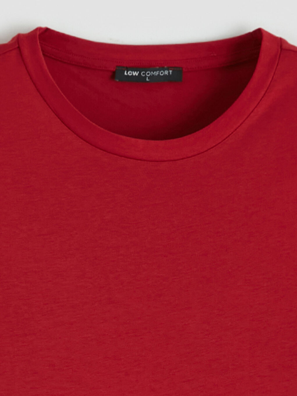 Платье с круглым вырезом и многослойным дизайном-5