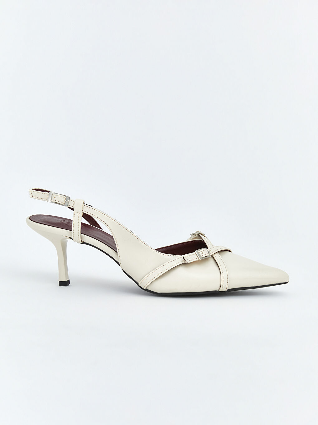 Pointed-toe women's heels.-1
