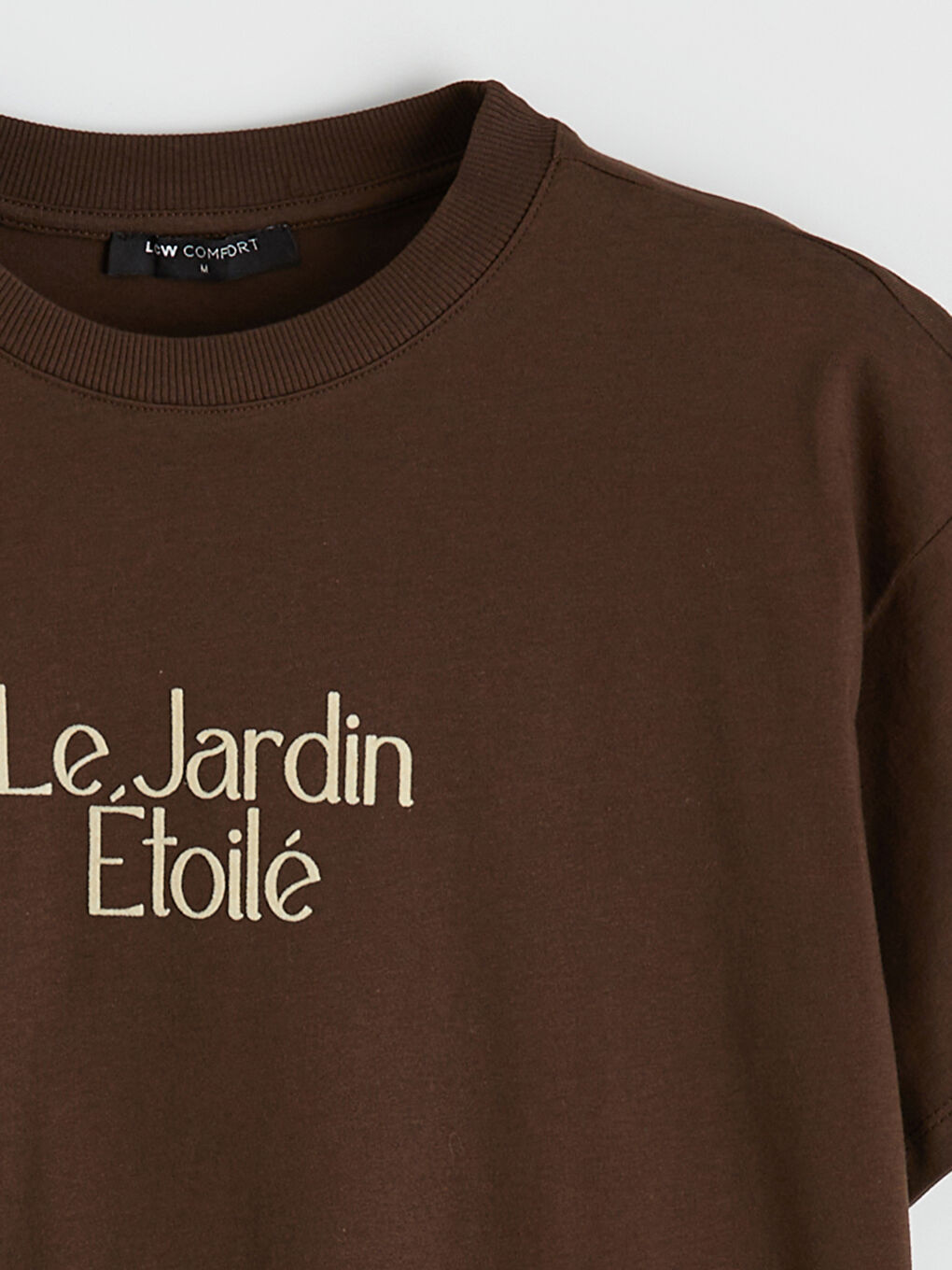 Kahverengi Bisiklet Yaka Baskılı Kadın Tişört-1