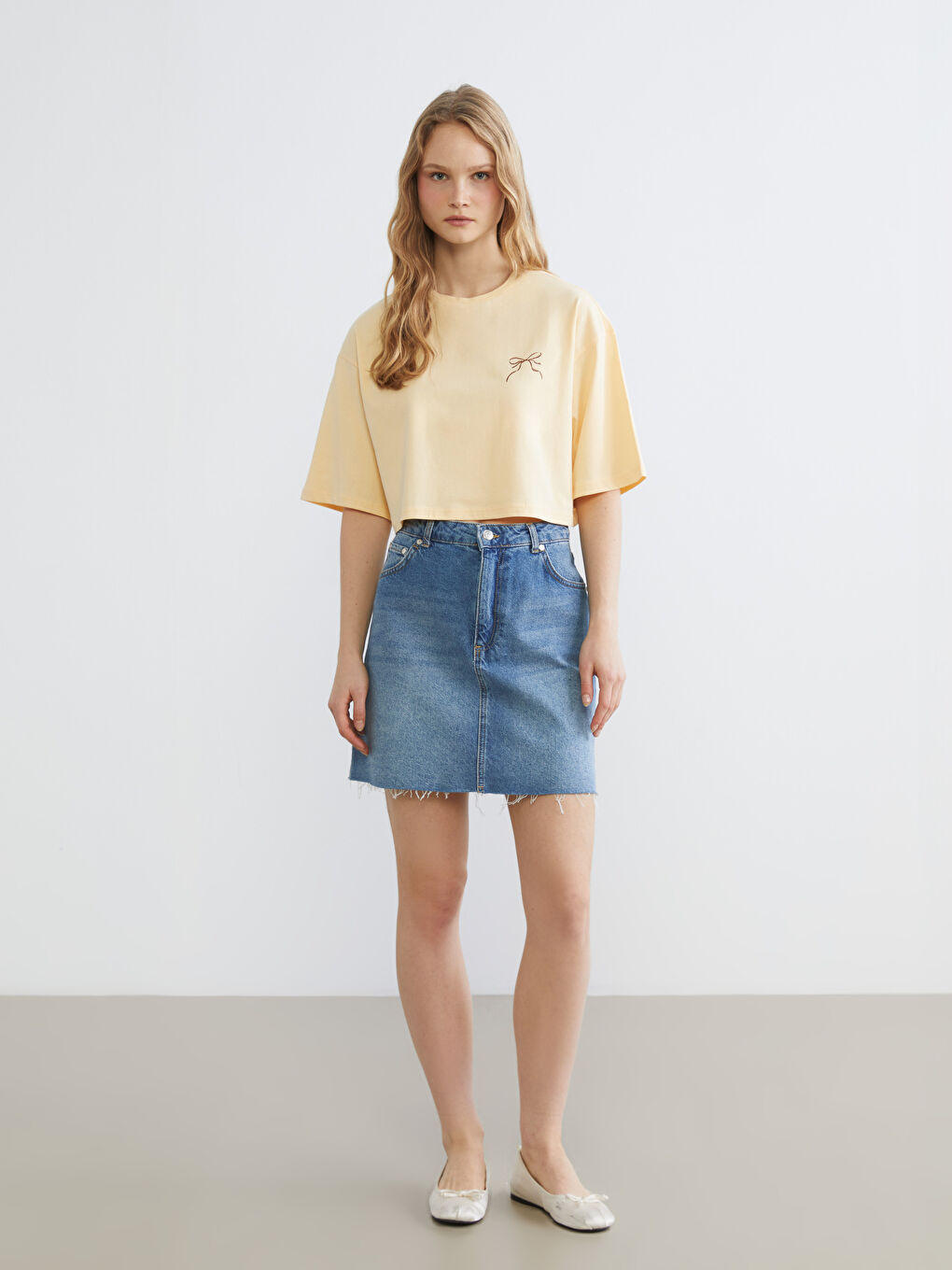 Sarı Bisiklet Yaka Baskılı Oversize Kadın Crop-1