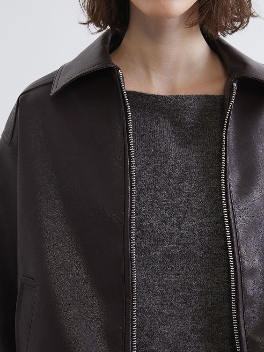 Kahverengi Gömlek Yaka Oversize Kadın Deri Görünümlü Ceket-2