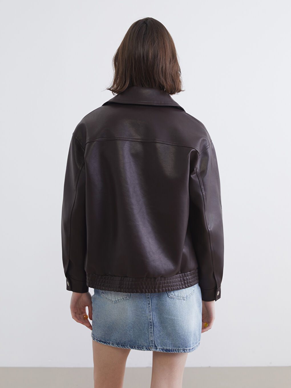 Kahverengi Gömlek Yaka Oversize Kadın Deri Görünümlü Ceket-4