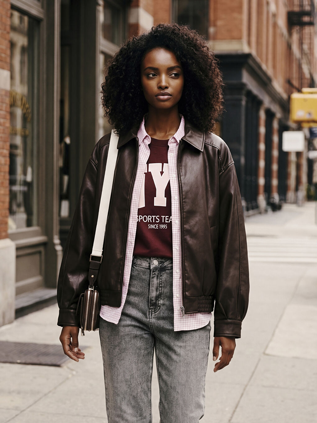 Kahverengi Gömlek Yaka Oversize Kadın Deri Görünümlü Ceket