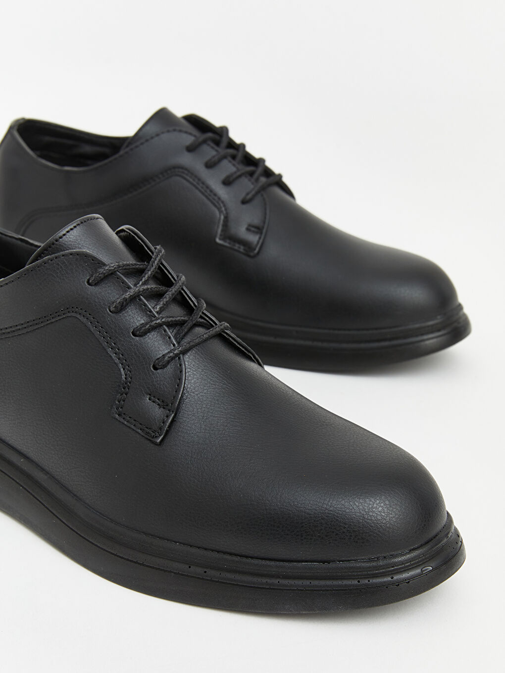 Siyah Deri Görünümlü Erkek Klasik Ayakkabı-2