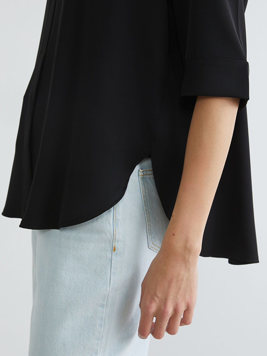 Siyah Gömlek Yaka Saten Bluz-2