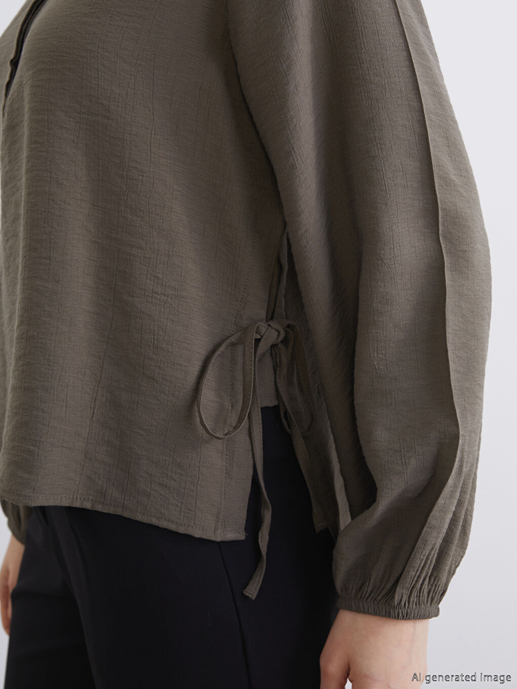 Haki Bisiklet Yaka Dokulu Bluz-3