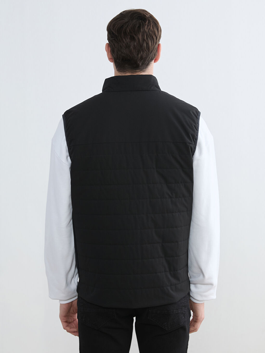 Siyah Dik Yaka Kapitoneli Erkek Şişme Yelek-3