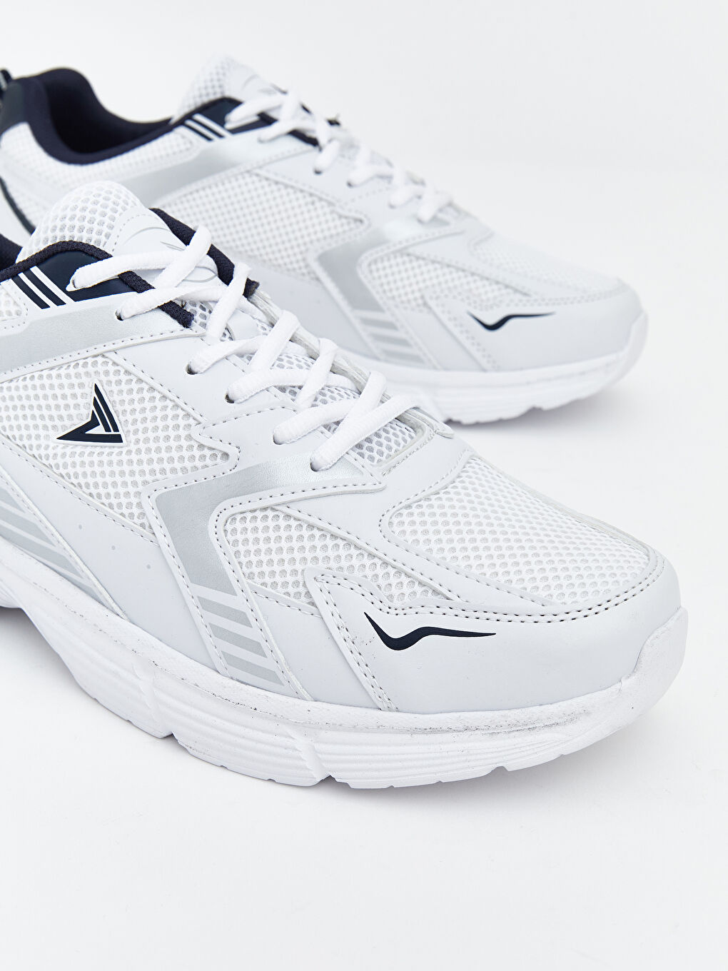 Beyaz Bağcıklı Erkek Spor Ayakkabı-2