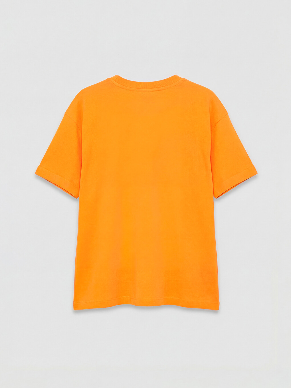 T-shirt e qëndisur me jakë të rrumbullakët për vajza-1