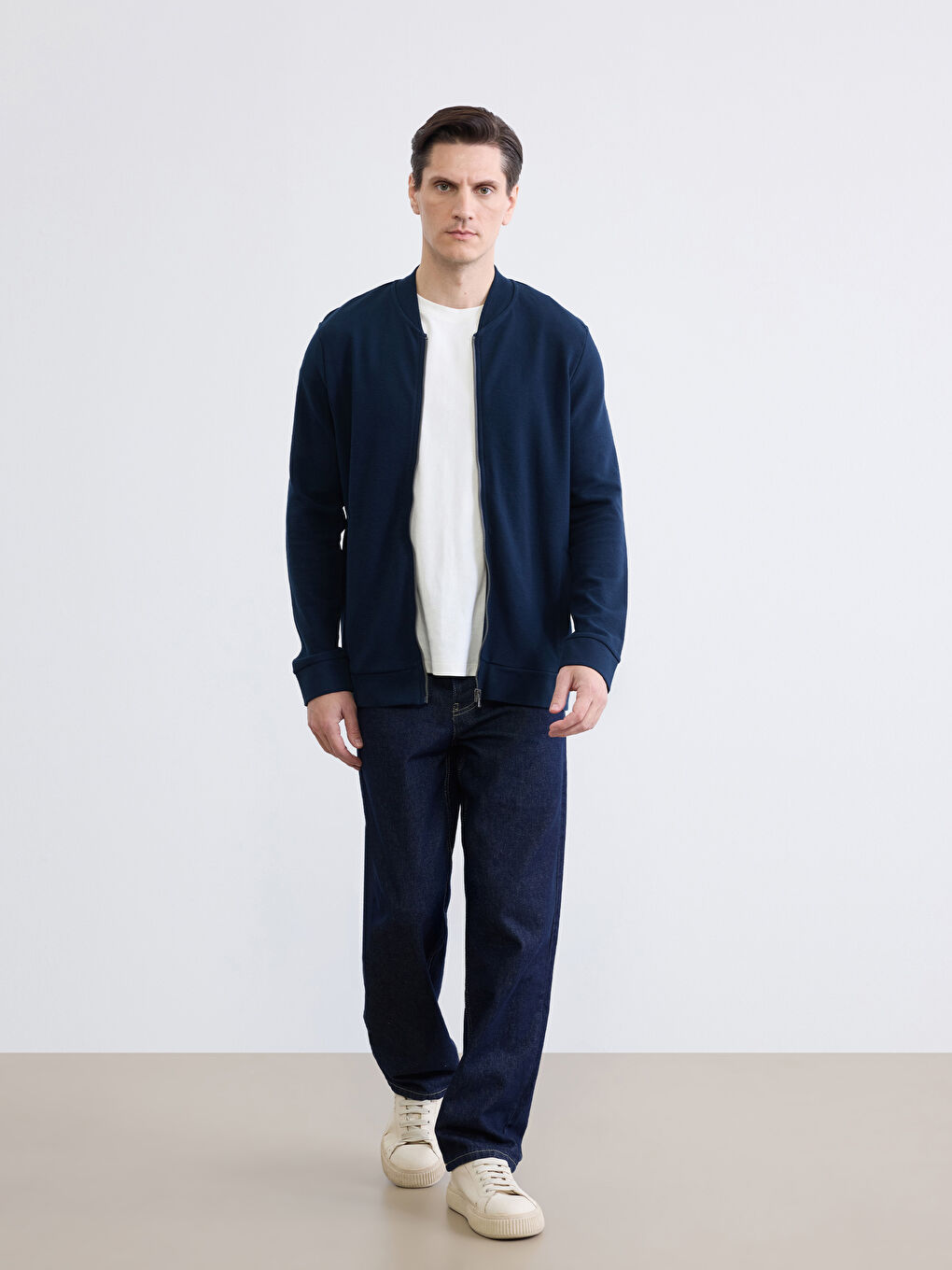 მამაკაცები მუქი ლურჯი ელვიანი ზედა-1