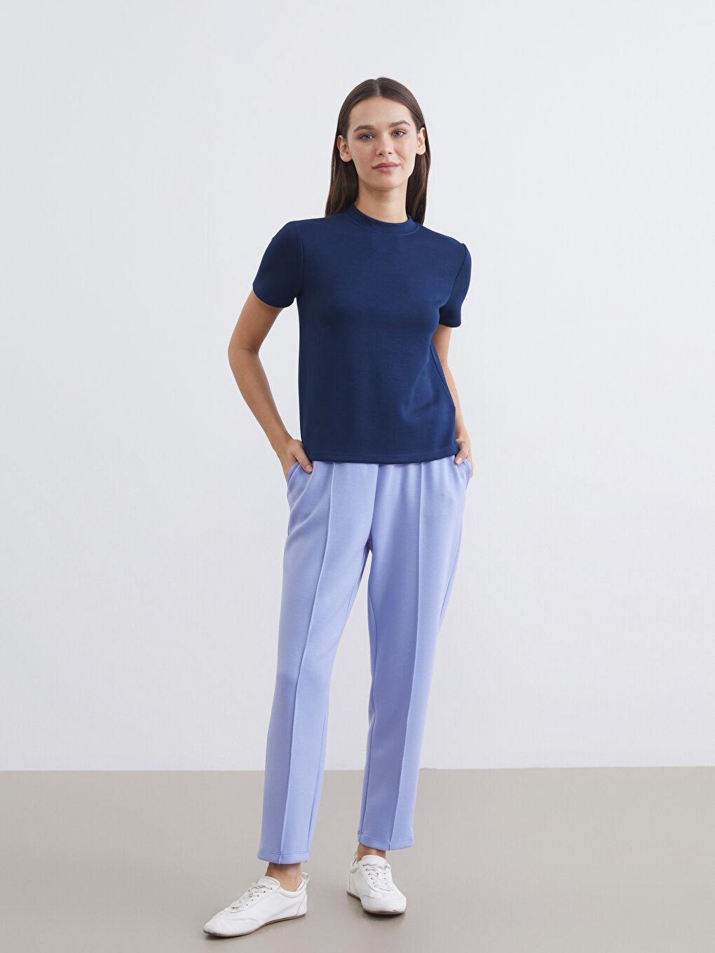 Lacivert Dik Yaka Soft Touch Kadın Tişört-1