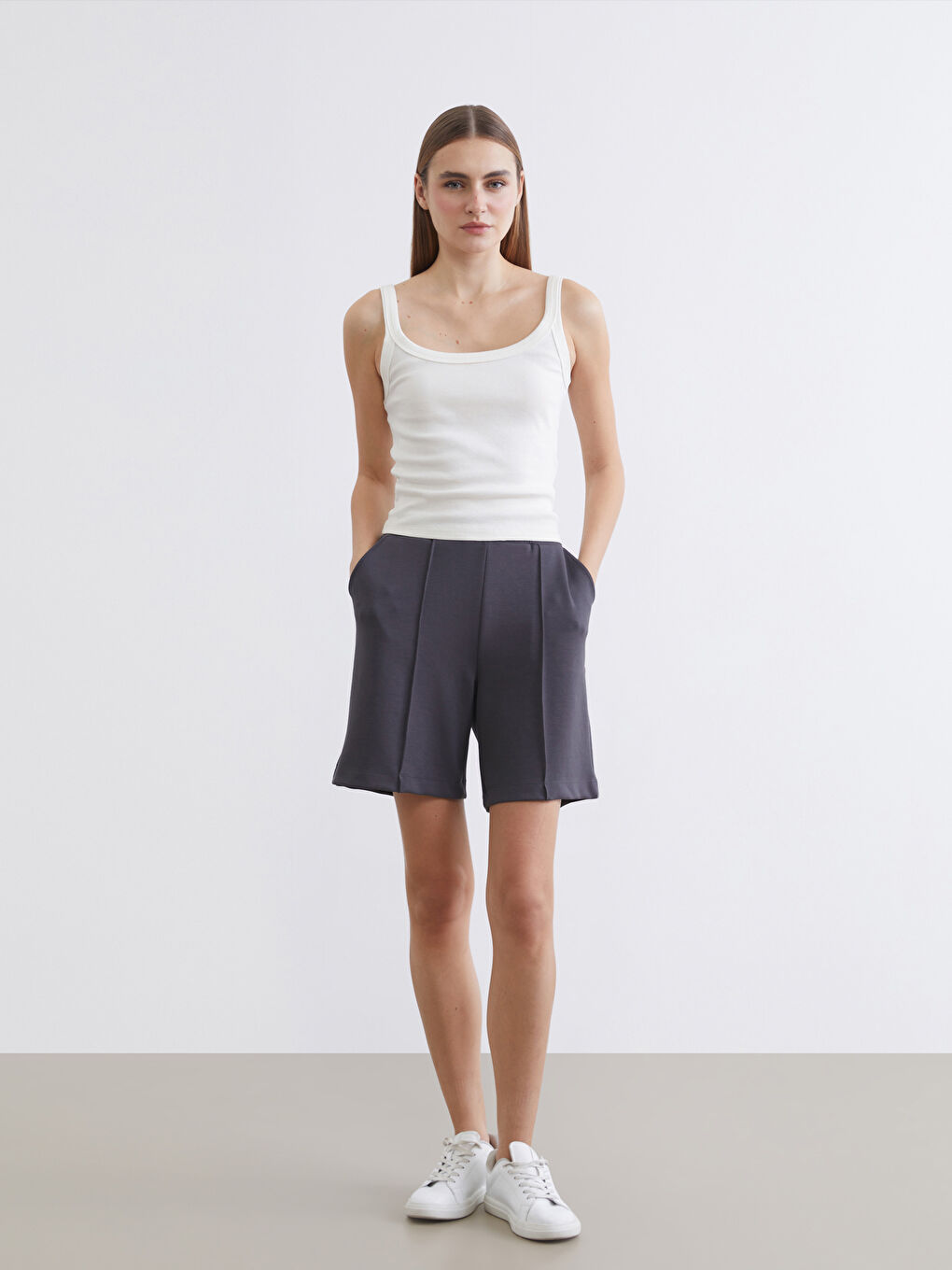 Gri Beli Lastikli Soft Touch Kadın Spor Şort