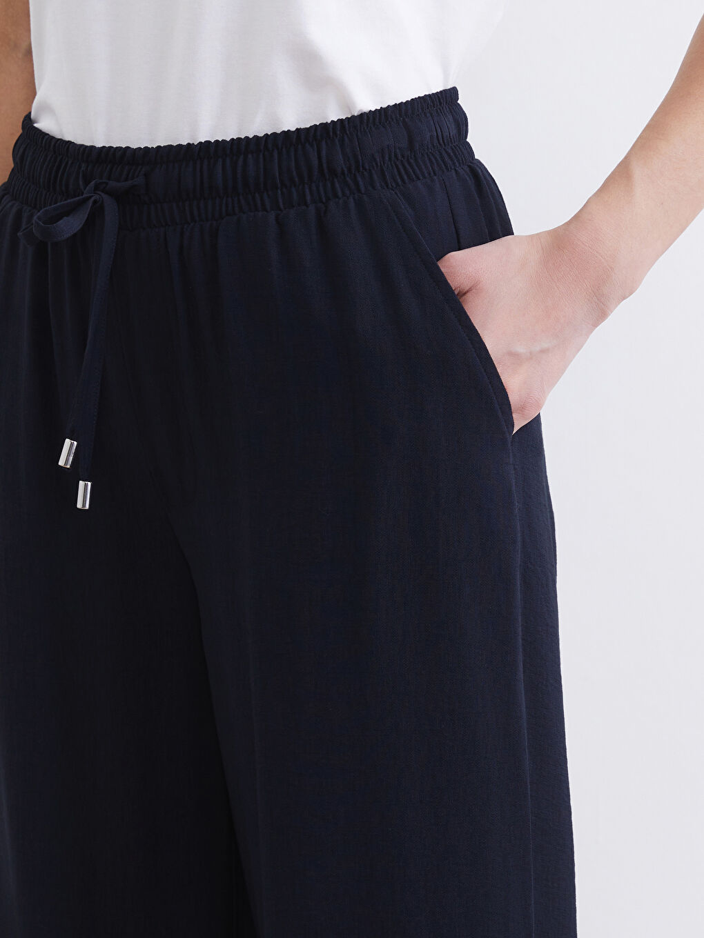 Textured Women's Trousers with Elastic Waistband-2