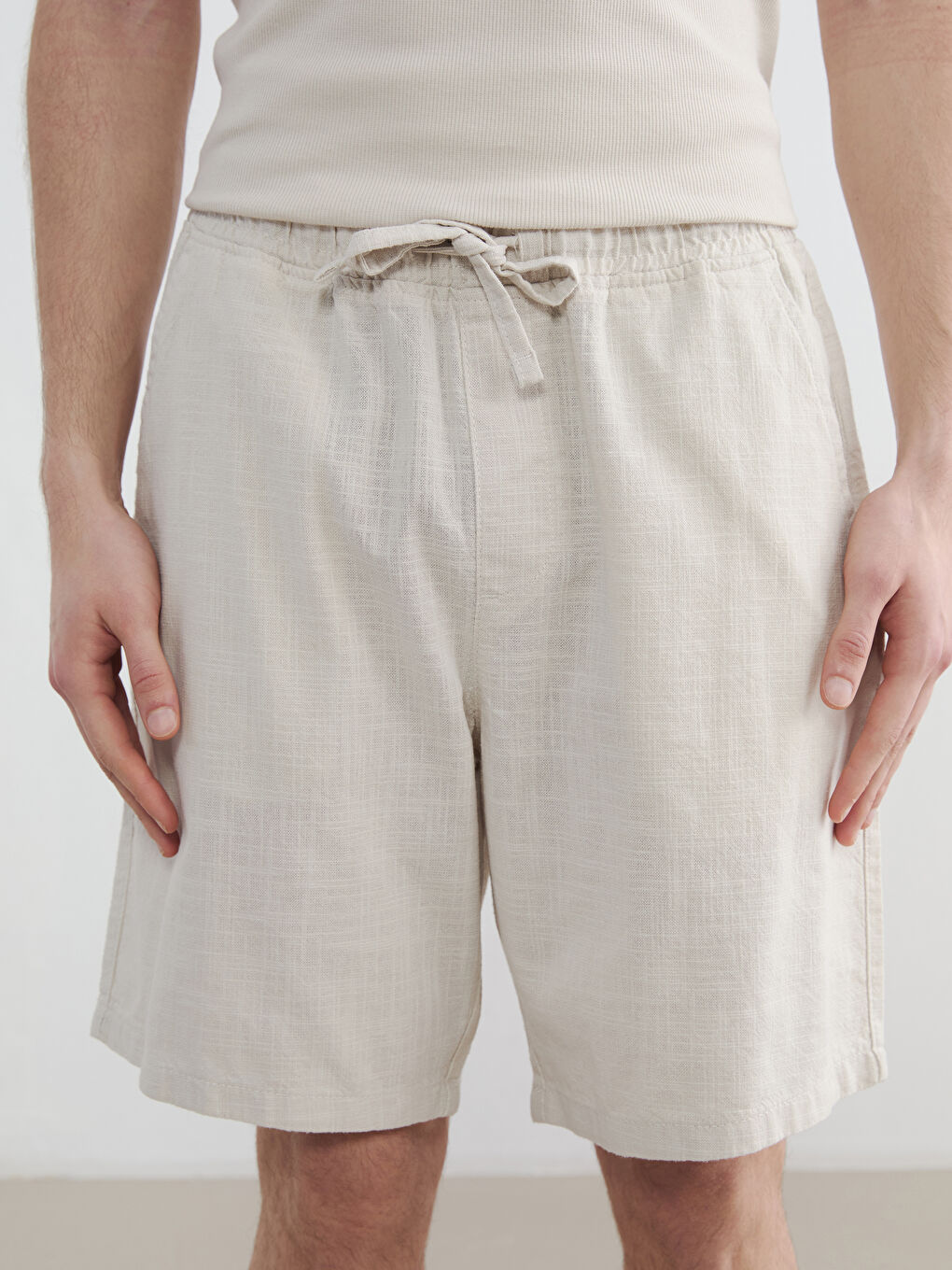 Bej Standart Kalıp Keten Görünümlü Erkek Şort-2
