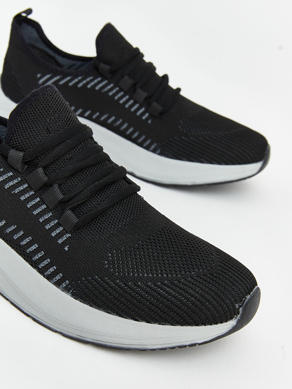 Siyah Fileli Erkek Spor Ayakkabı-2