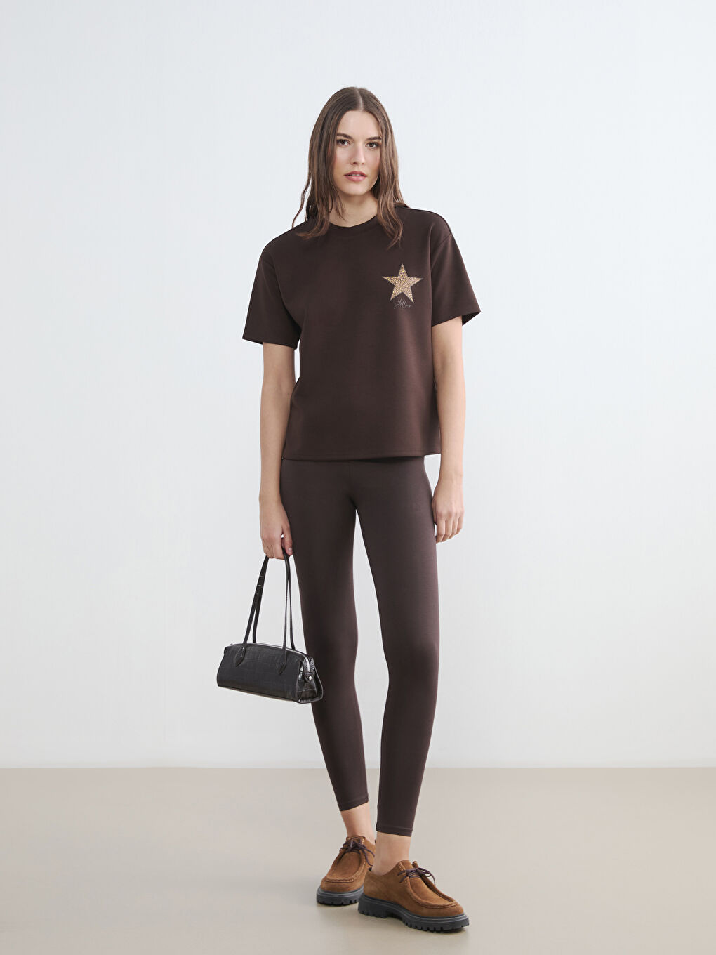 Soft touch women's t-shirt with a crew neck and print.-1