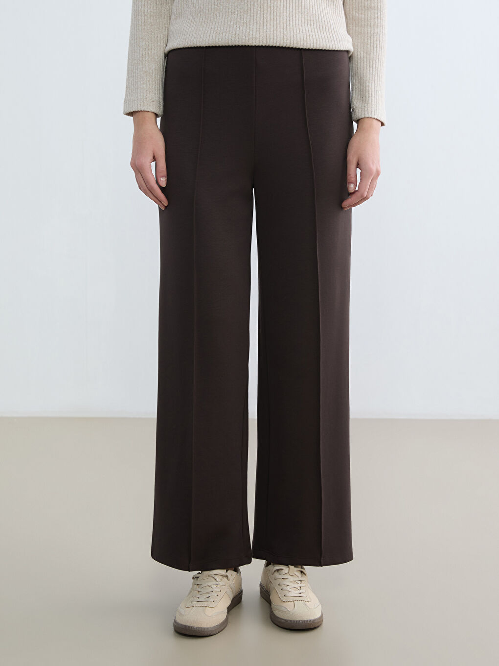 Kahverengi Beli Lastikli Soft Touch Kadın Eşofman Altı-1