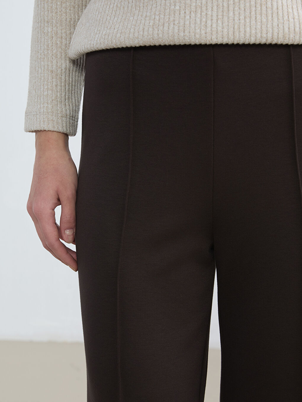 Kahverengi Beli Lastikli Soft Touch Kadın Eşofman Altı-2