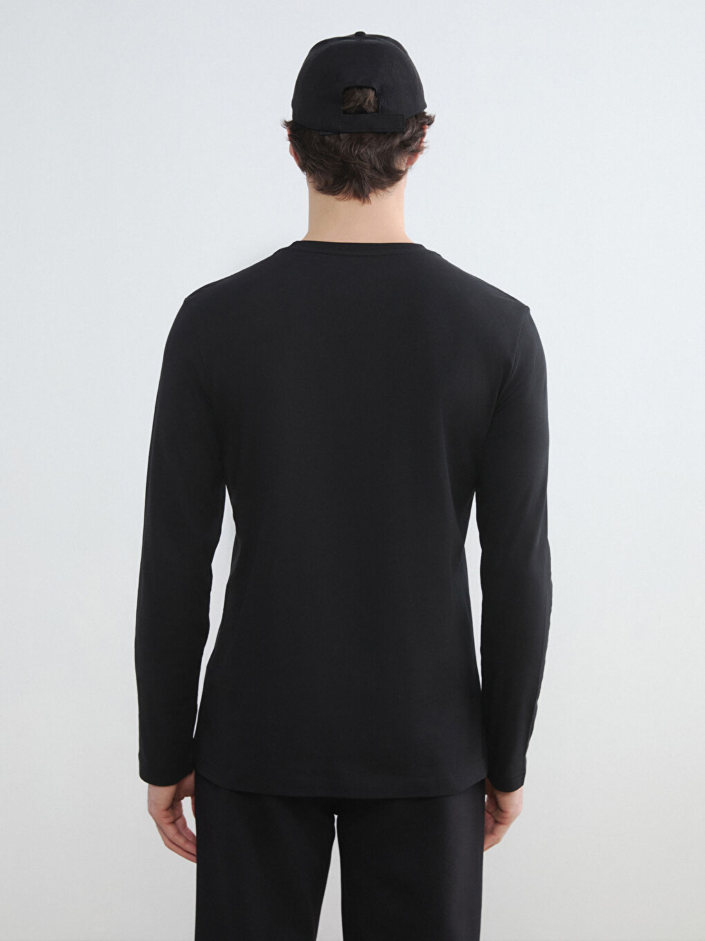 Siyah Bisiklet Yaka Uzun Kollu Erkek Tişört-3