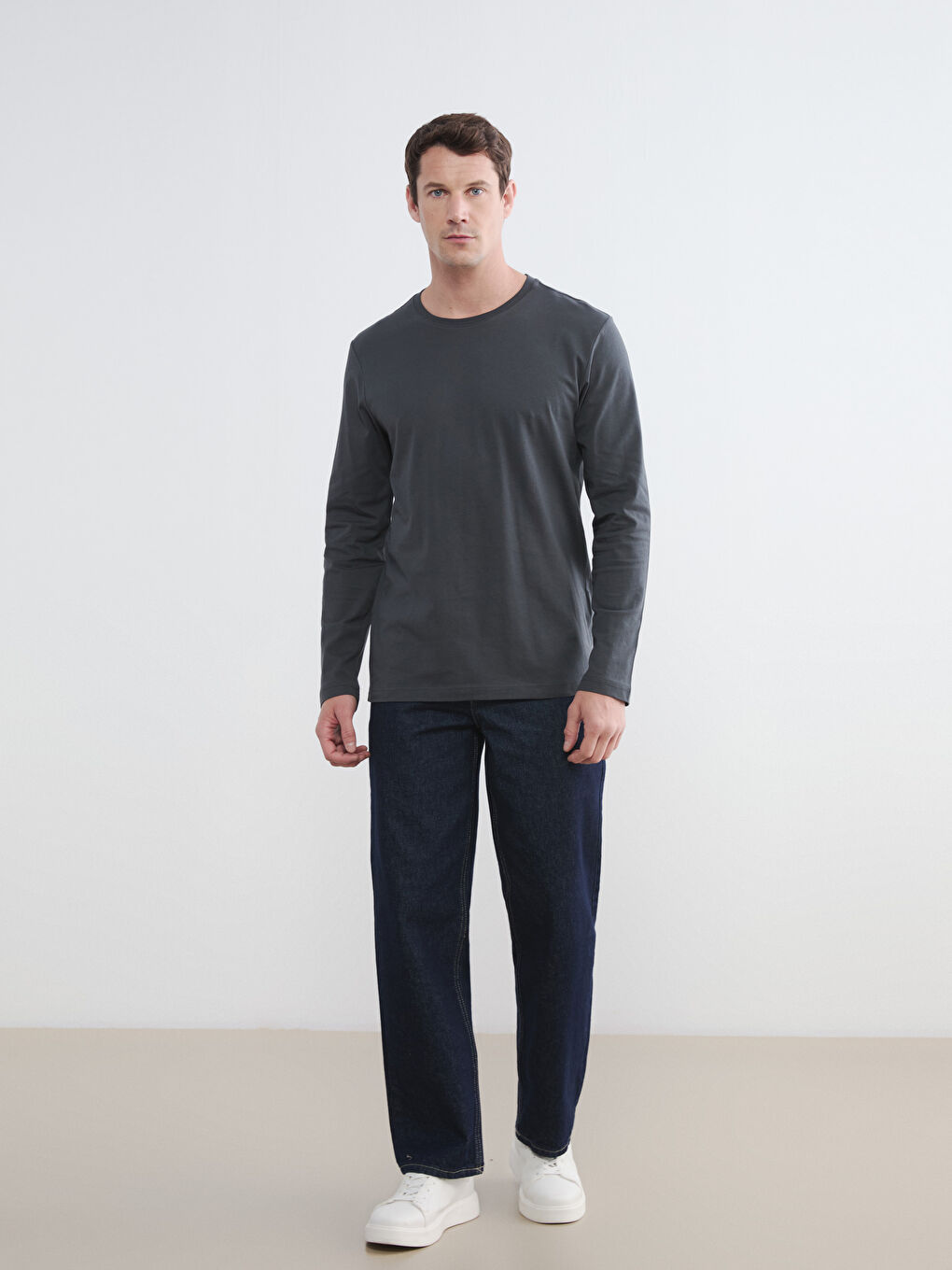 Мужская футболка с длинным рукавом и круглым вырезом-1