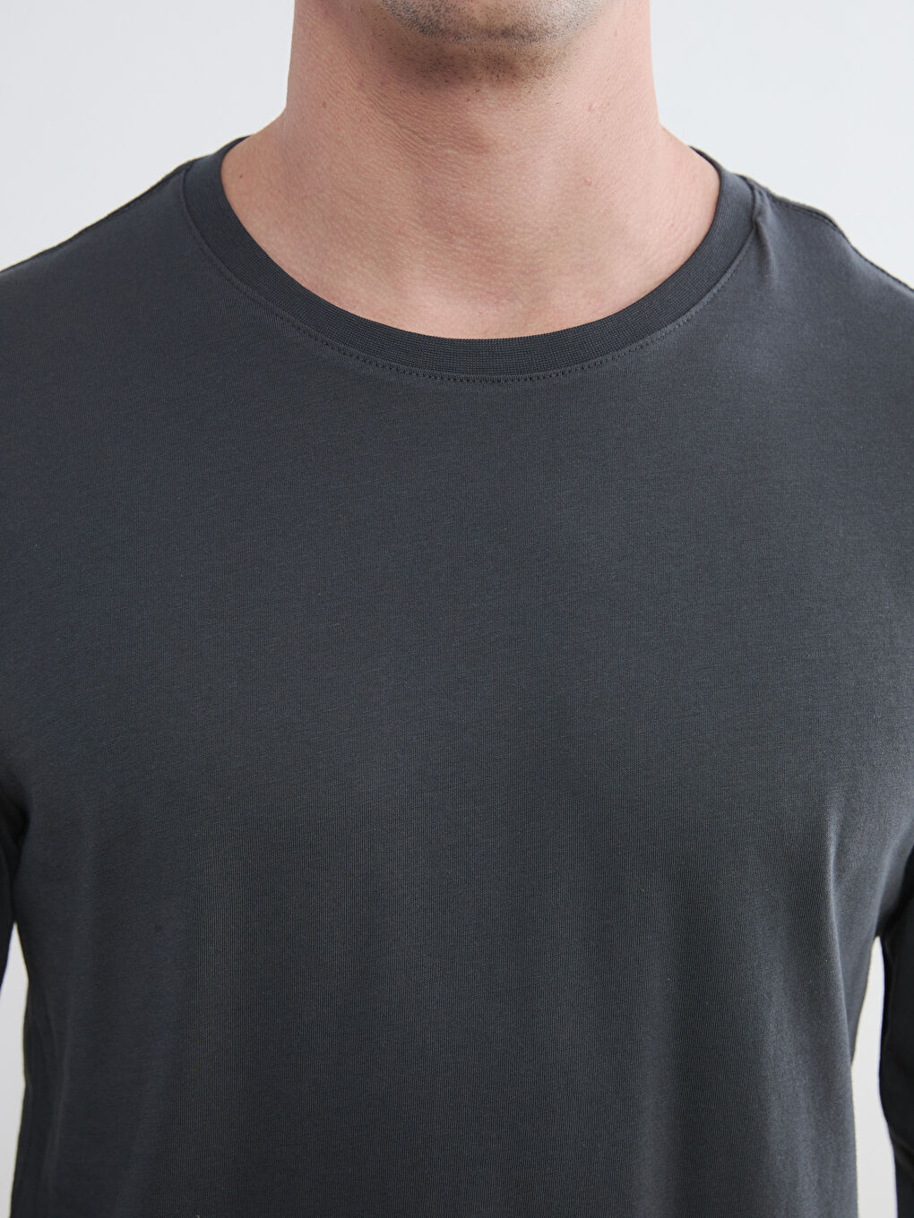 Мужская футболка с длинным рукавом и круглым вырезом-2