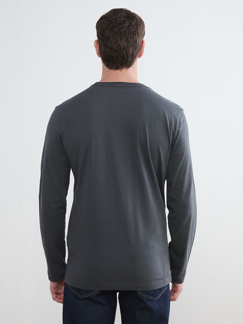 Мужская футболка с длинным рукавом и круглым вырезом-3