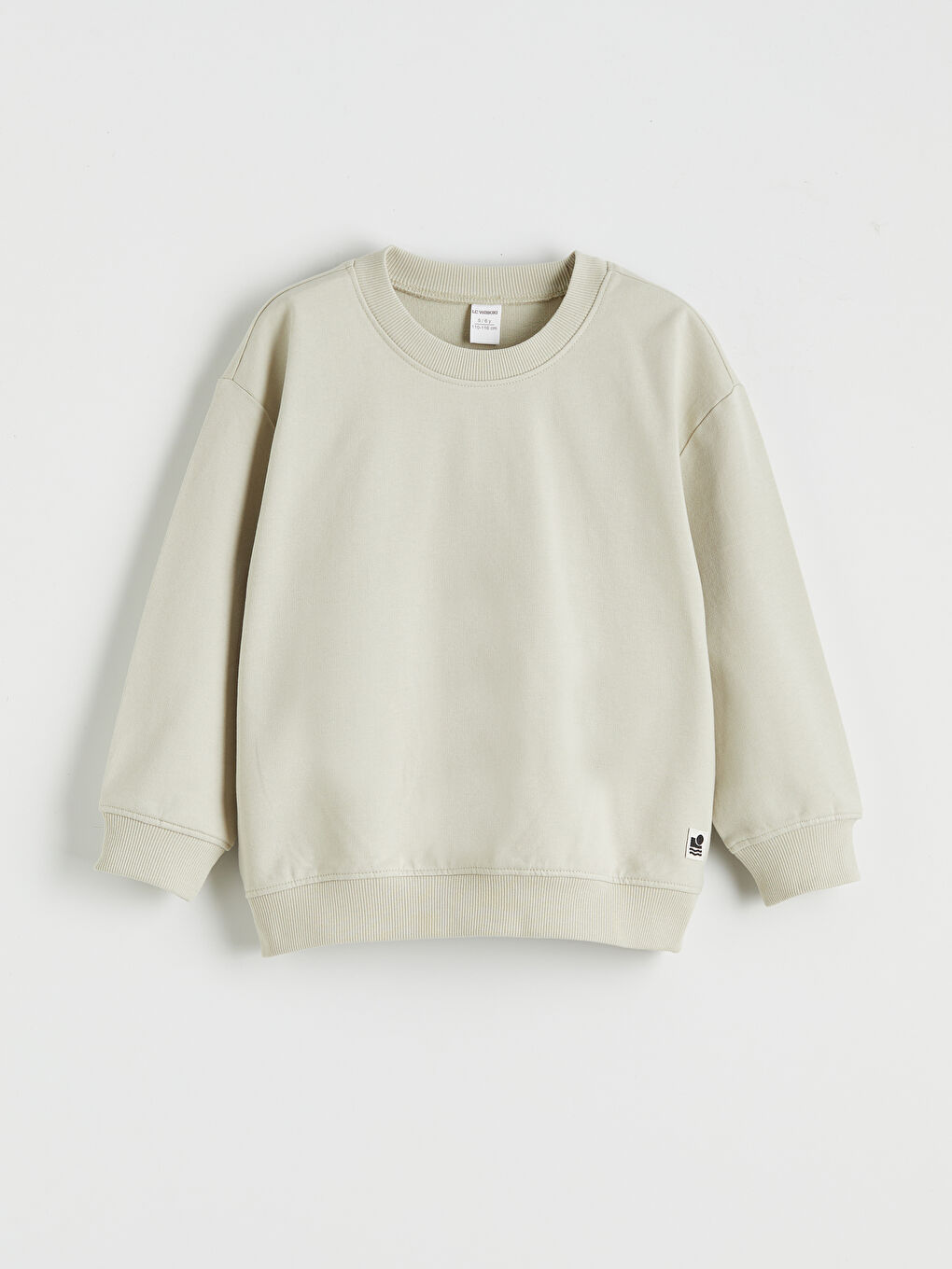 ბიჭი რუხი თბილი ზედა