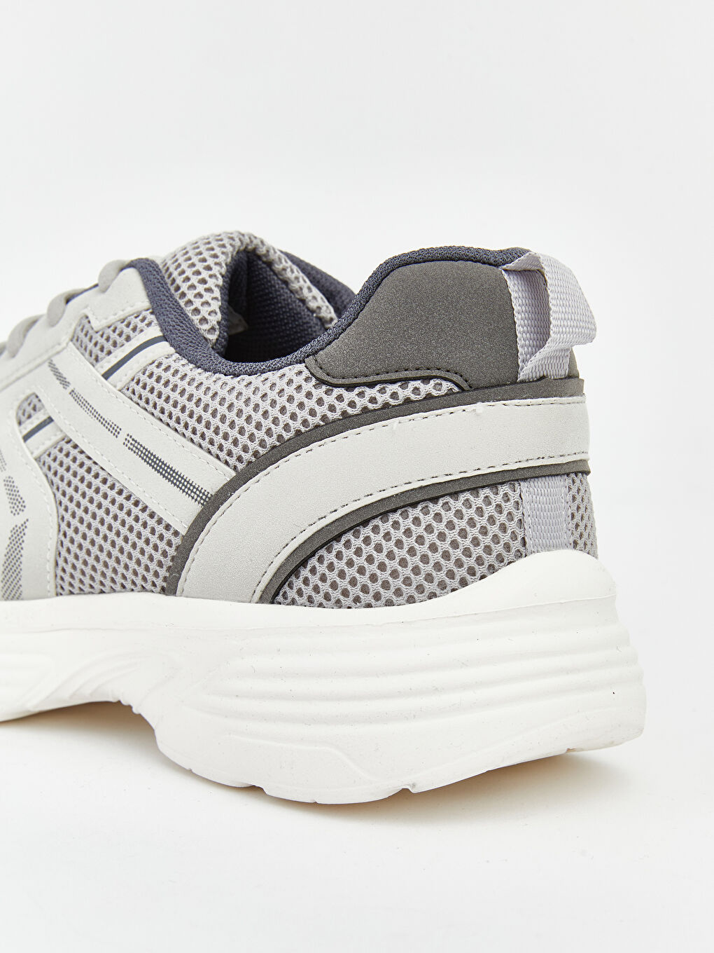 Gri Bağcıklı Fileli Erkek Spor Ayakkabı-4