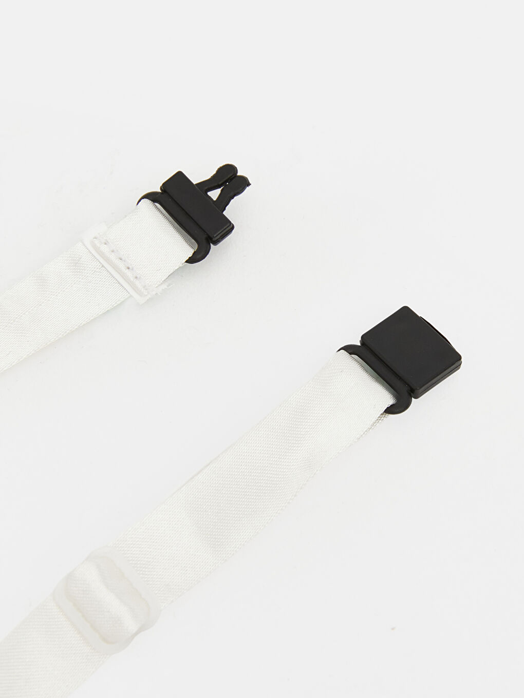 Beyaz Erkek Çocuk Papyon-1