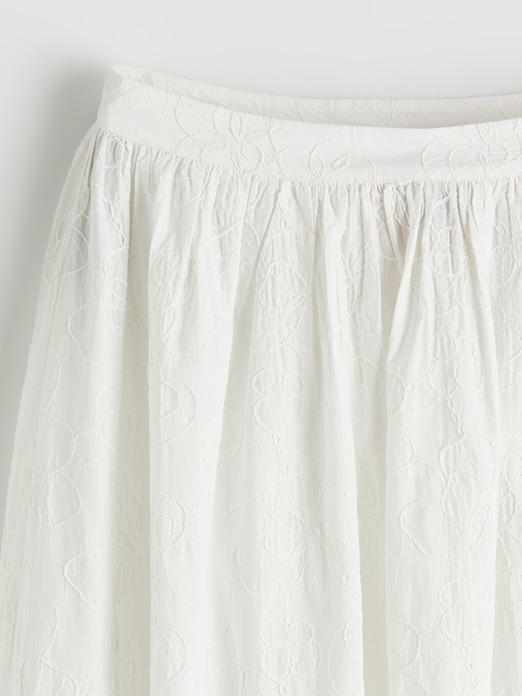Woman White Skirt-5