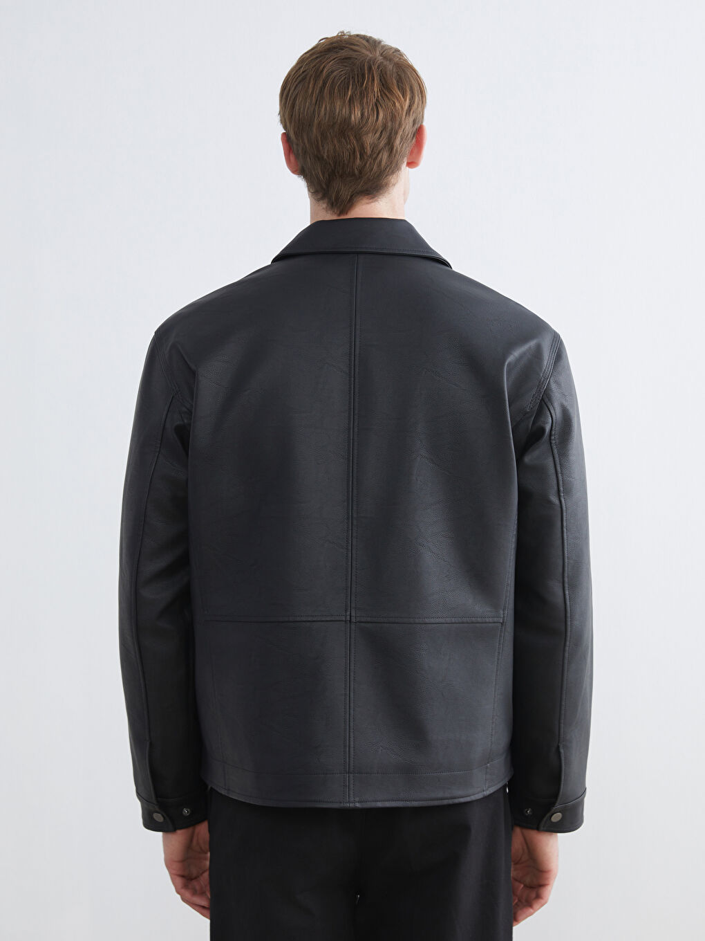 Siyah Standart Kalıp Erkek Deri Görünümlü Mont-4