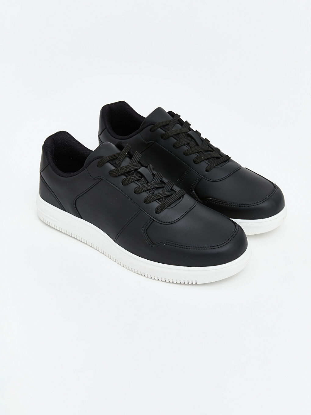 Siyah Deri Görünümlü Erkek Spor Ayakkabı