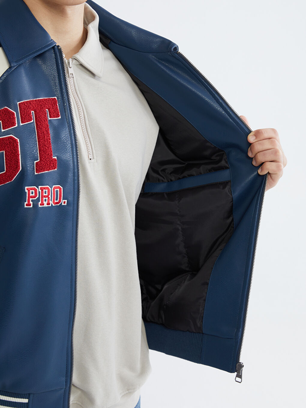 Lacivert Rahat Kalıp Nakışlı Erkek Deri Görünümlü Mont-3