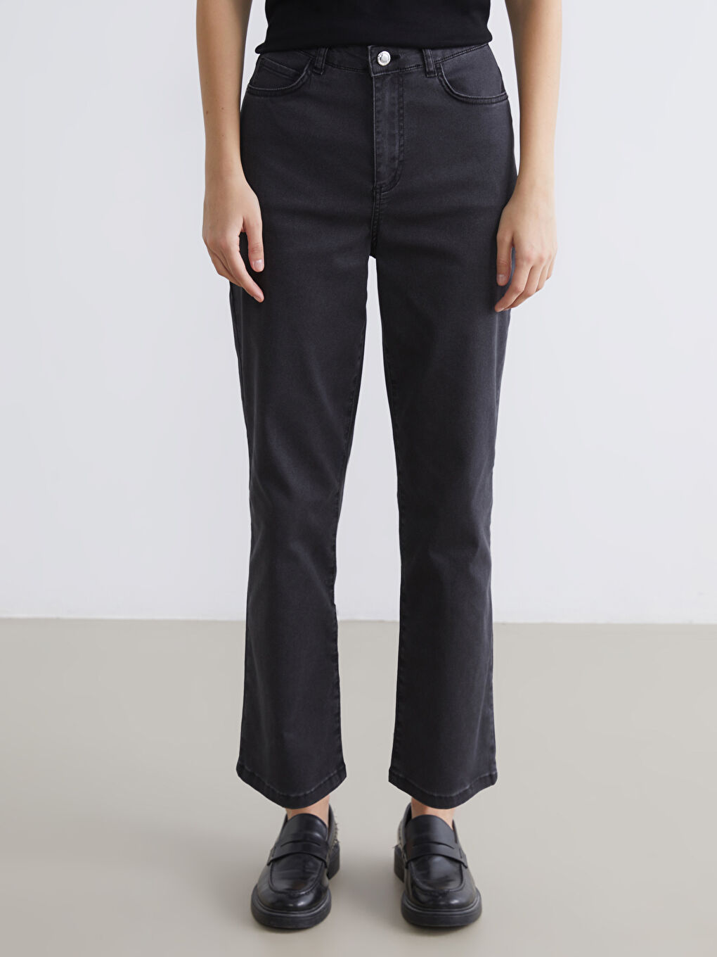 Siyah Straight Fit Kadın Jean Pantolon-1