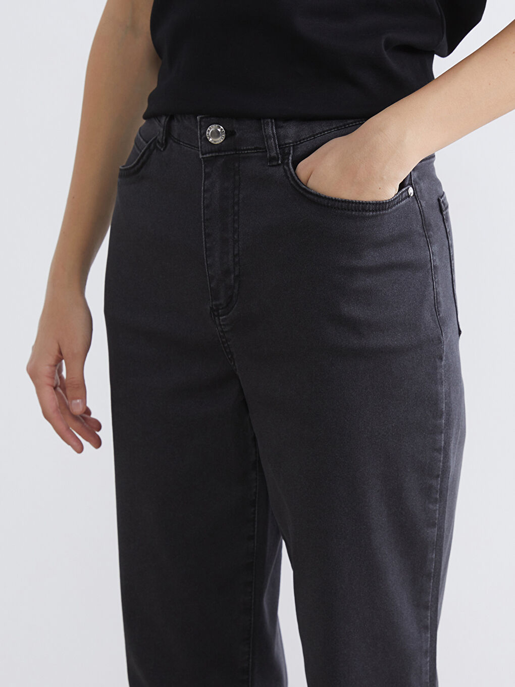 Siyah Straight Fit Kadın Jean Pantolon-2