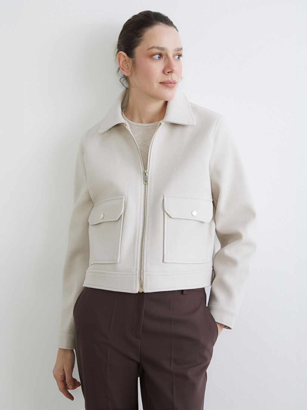 Ekru Gömlek Yaka Kadın Kaşe Ceket