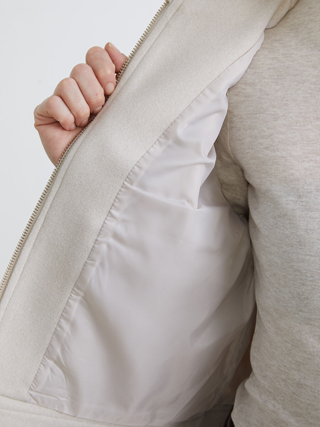 Ekru Gömlek Yaka Kadın Kaşe Ceket-3