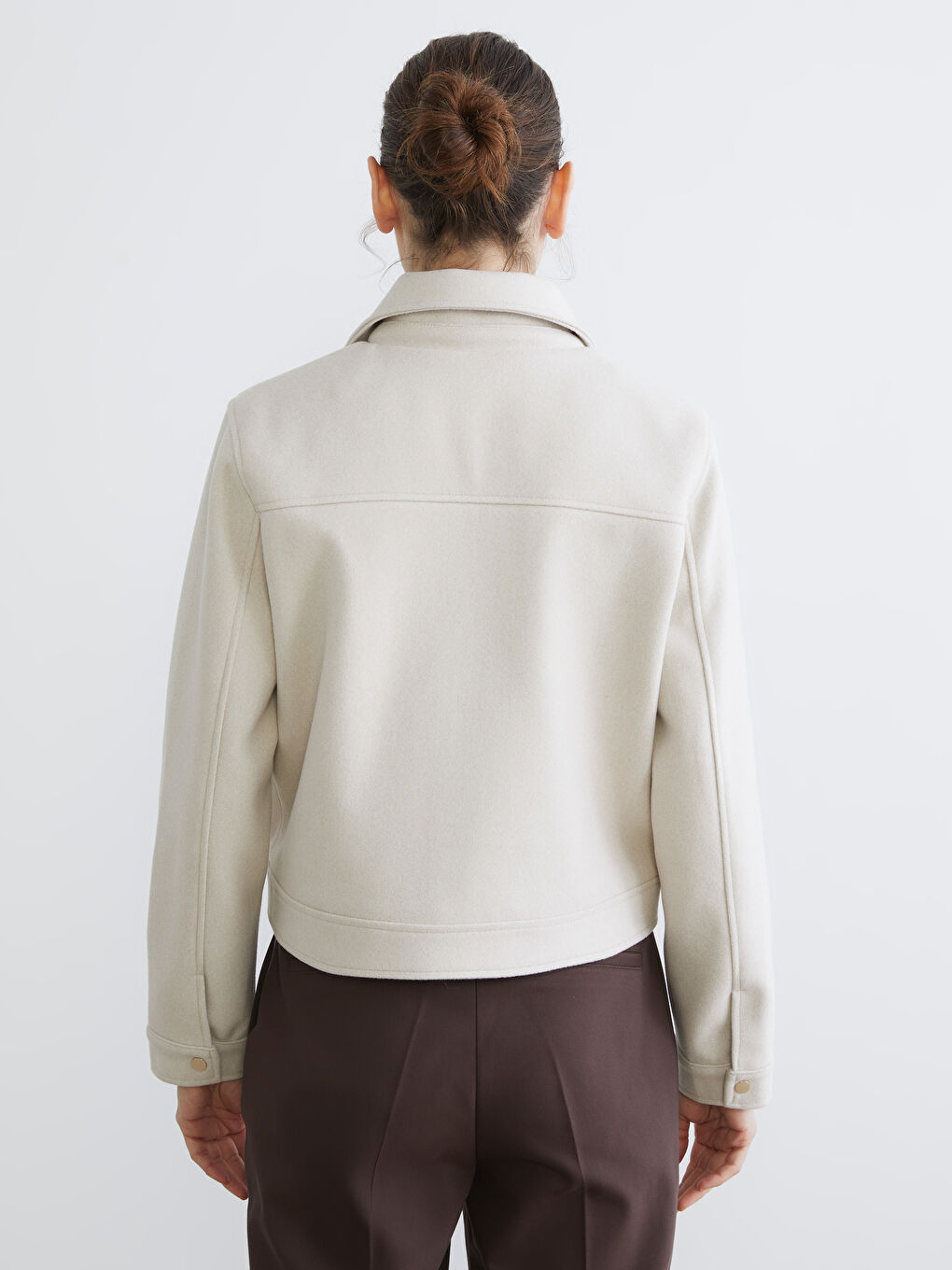 Ekru Gömlek Yaka Kadın Kaşe Ceket-4