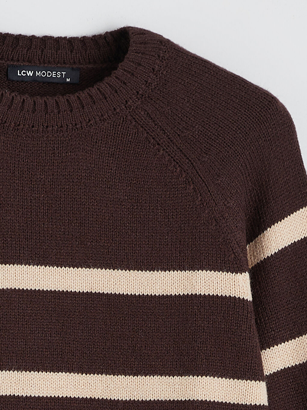 سترة تريكو مخططة بكول مدور نساء-5