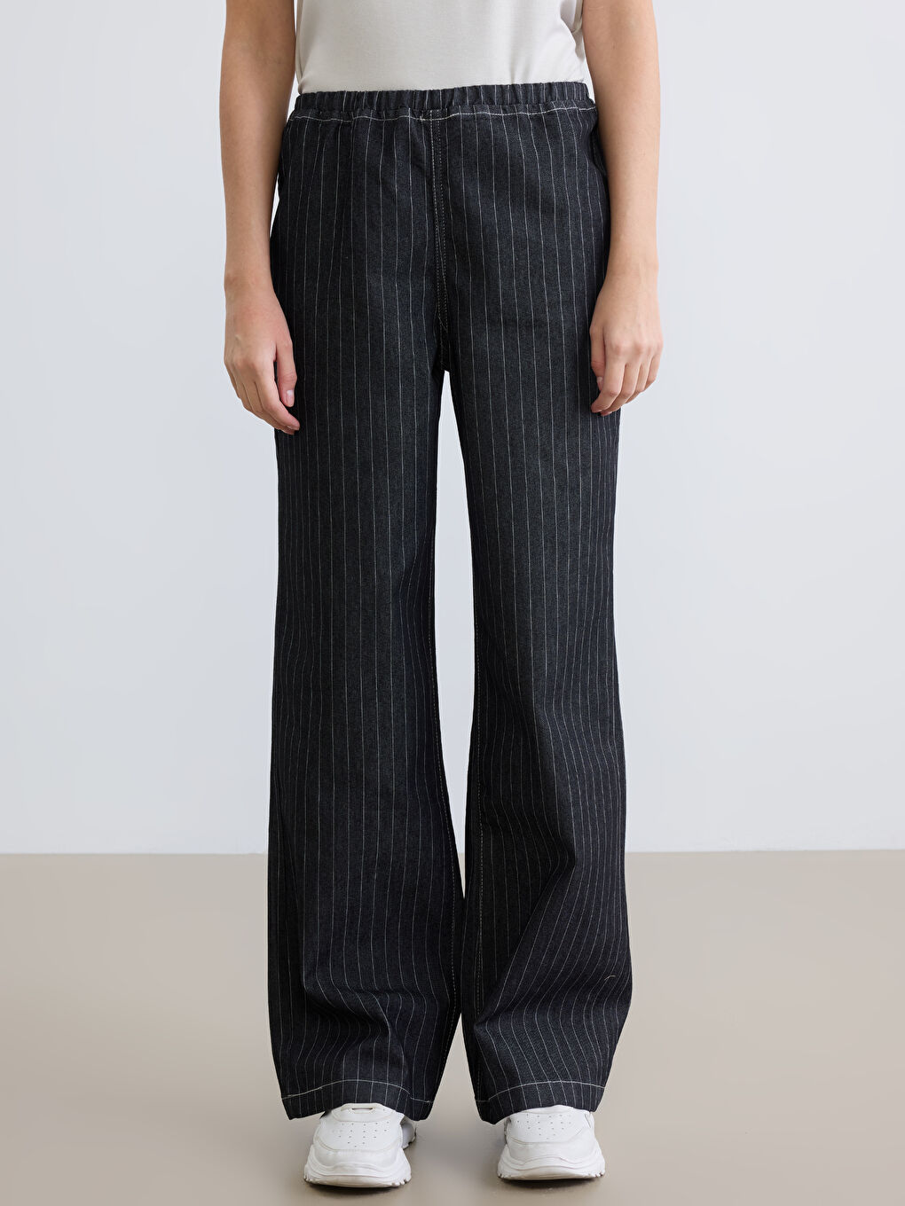 Siyah Beli Lastikli Çizgili Wideleg Kadın Jean Pantolon-1