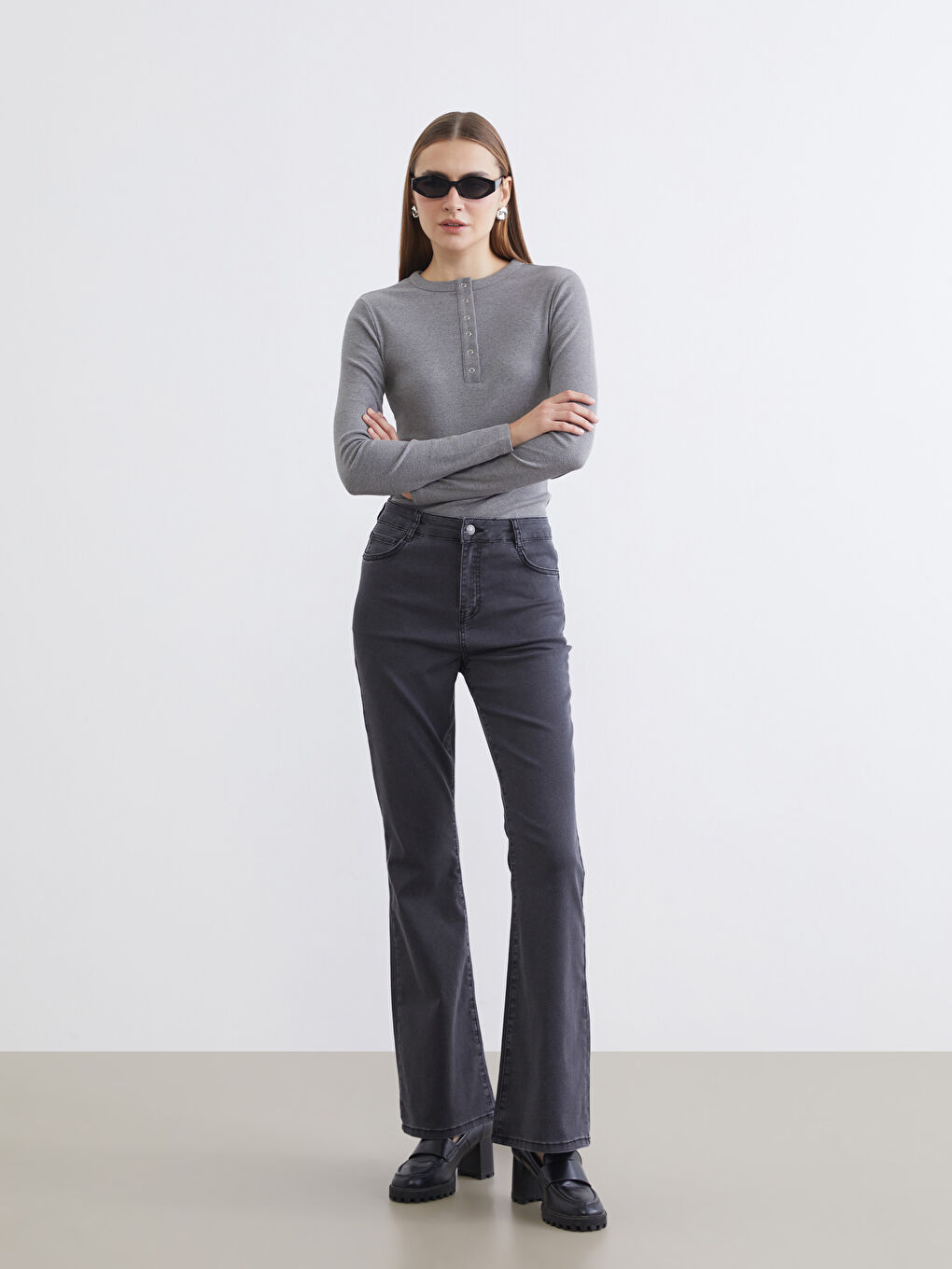 Siyah Flare Kadın Jean Pantolon