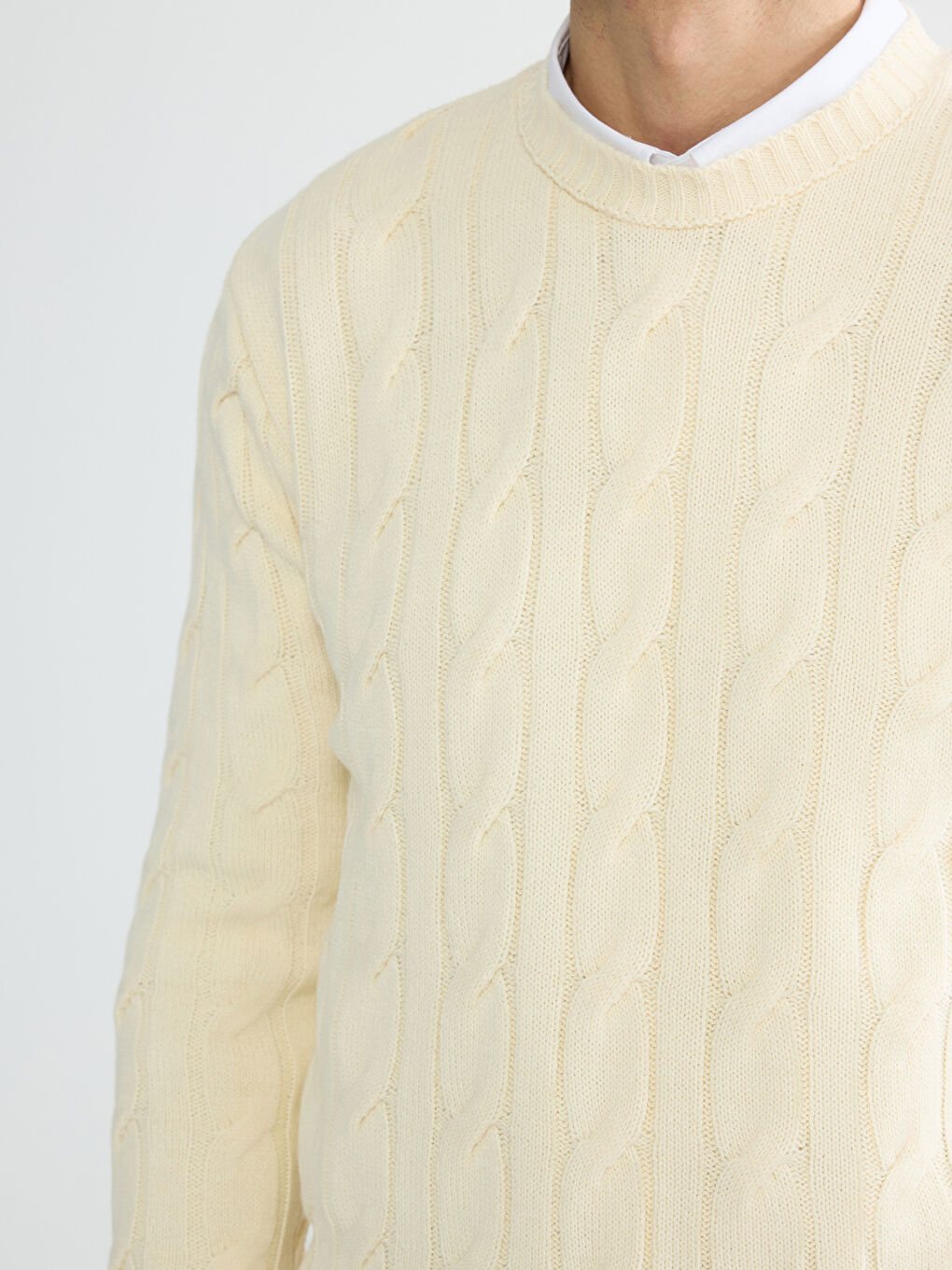 Ekru Bisiklet Yaka Saç Örgüsü Desenli Erkek Triko Kazak-2