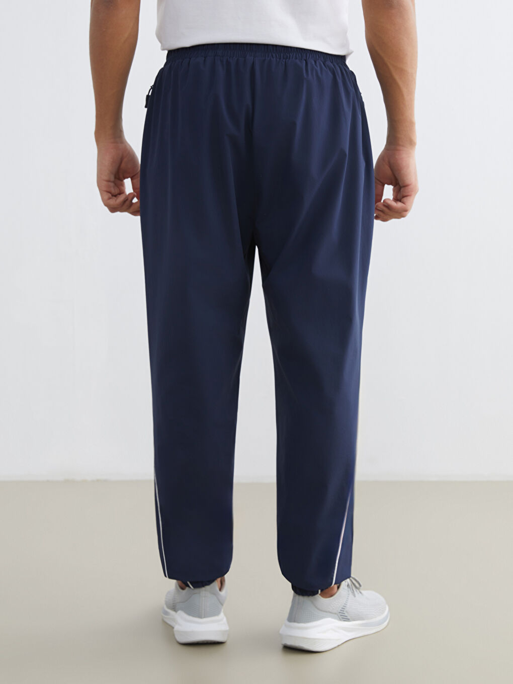 Relaxed Fit Men's Jogger Sweatpants-3