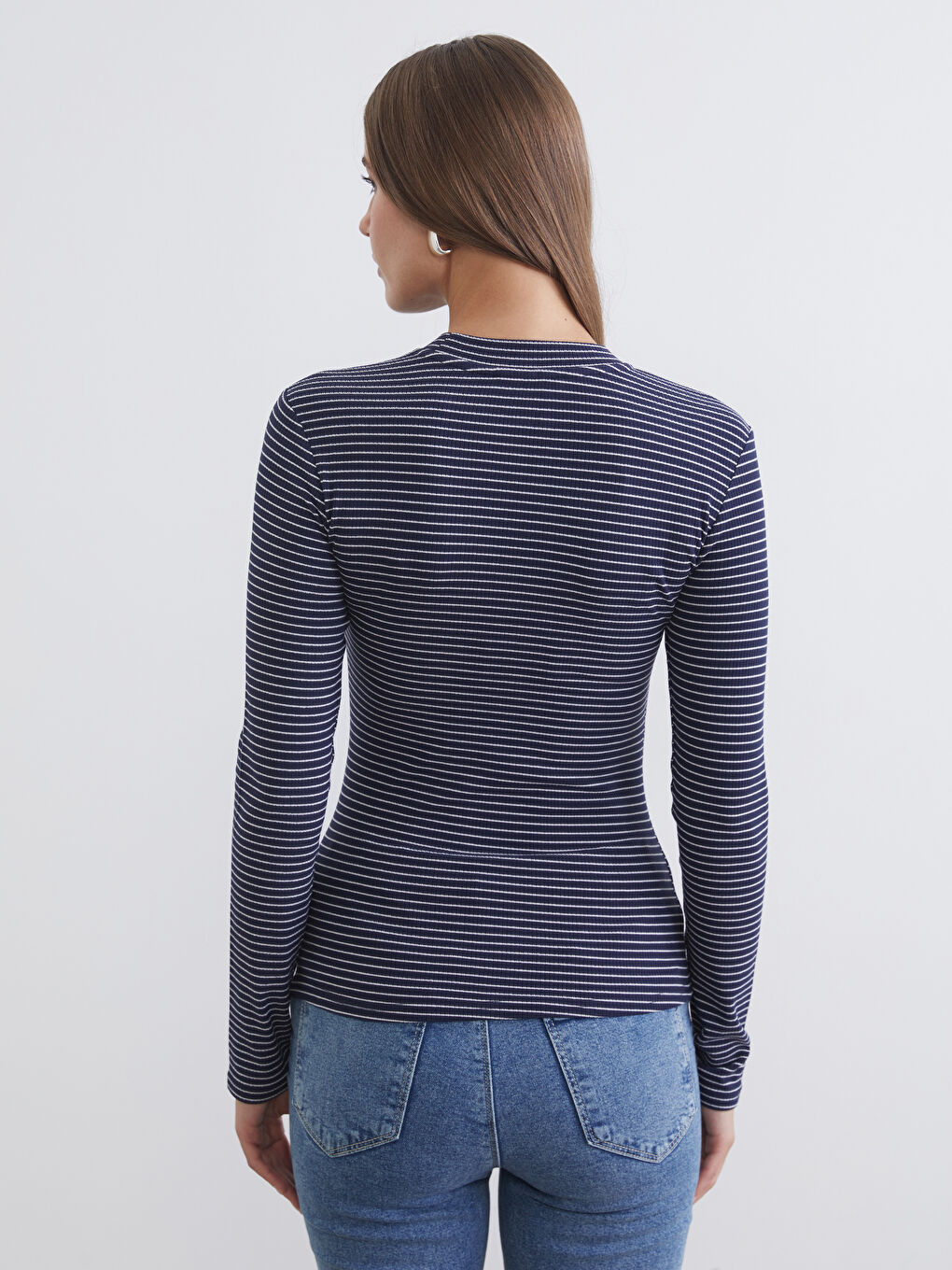 Žena TAMNO PLAVA Tijelo-3