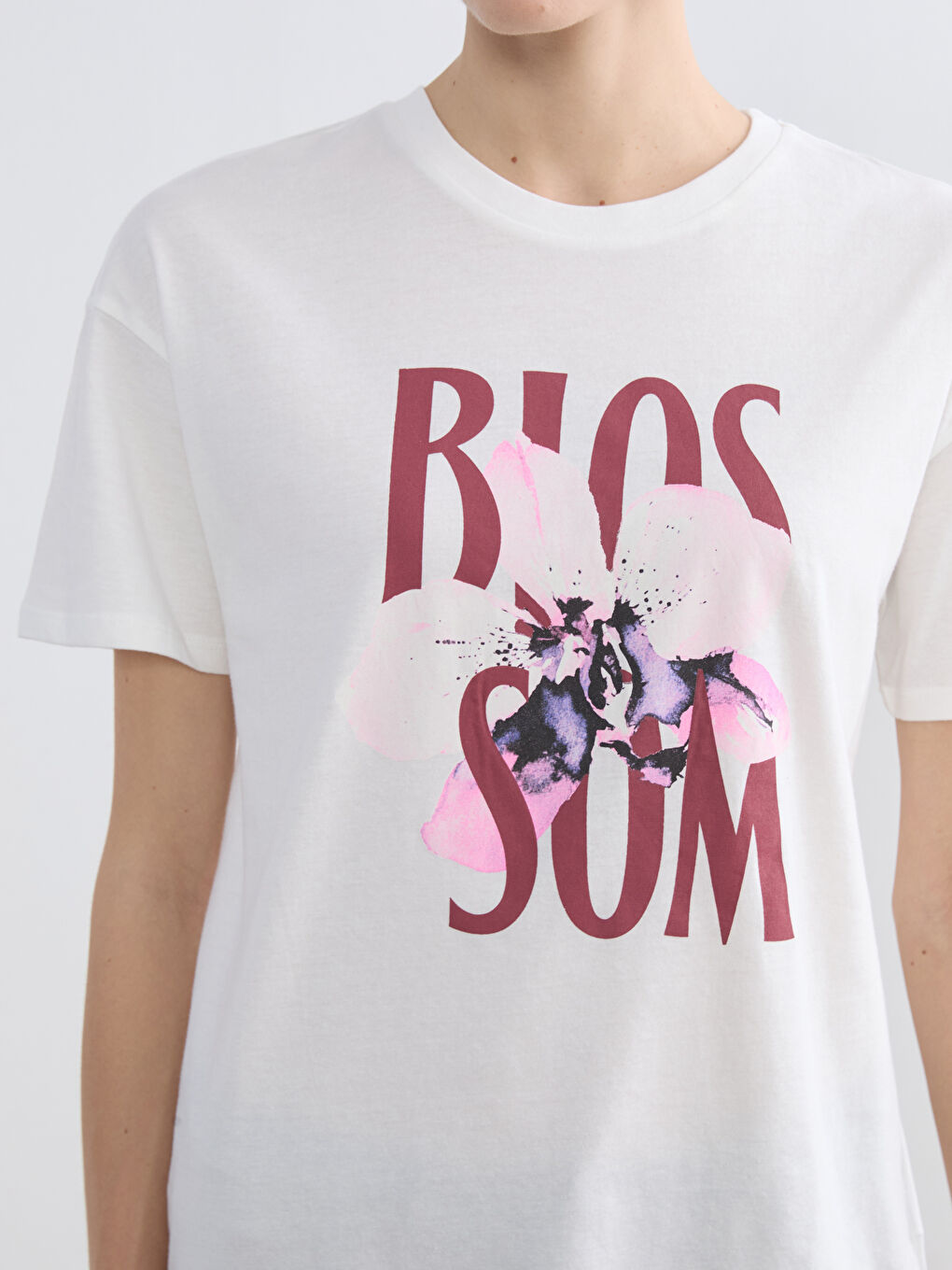 Crew Neck Printed Women's T-Shirt-2